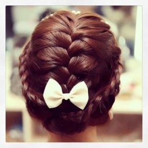 Hairstyle With Gown