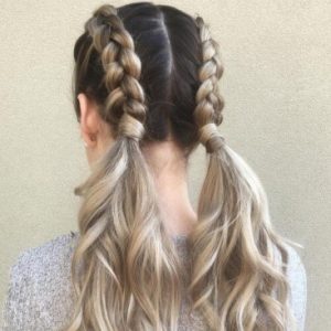 Hairstyle With Gown