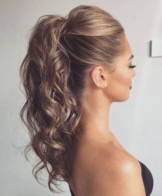 Hairstyle With Gown