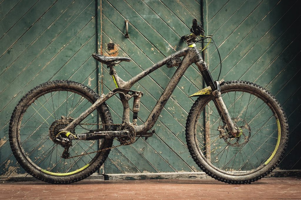 What is a mountain bike for big guys and how does it work?