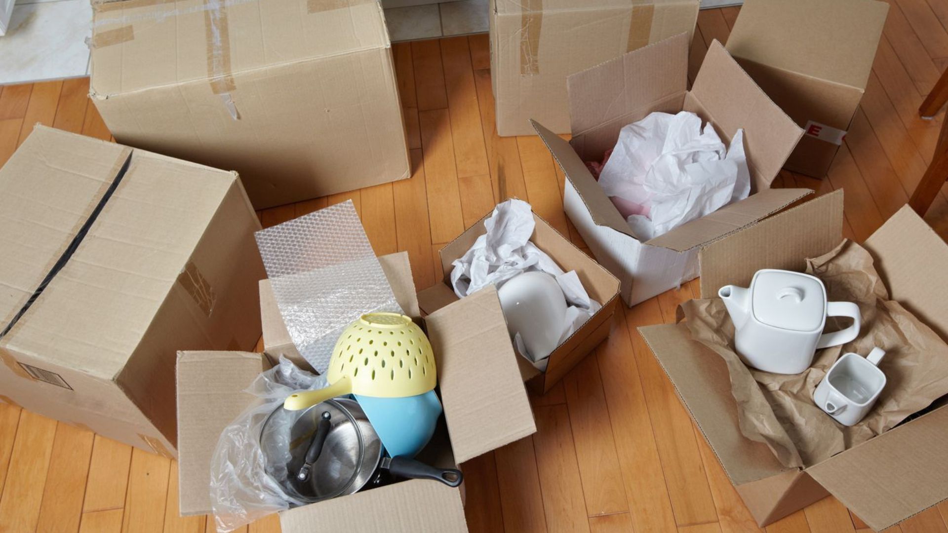 How to Pack Your Kitchen while House Shifting