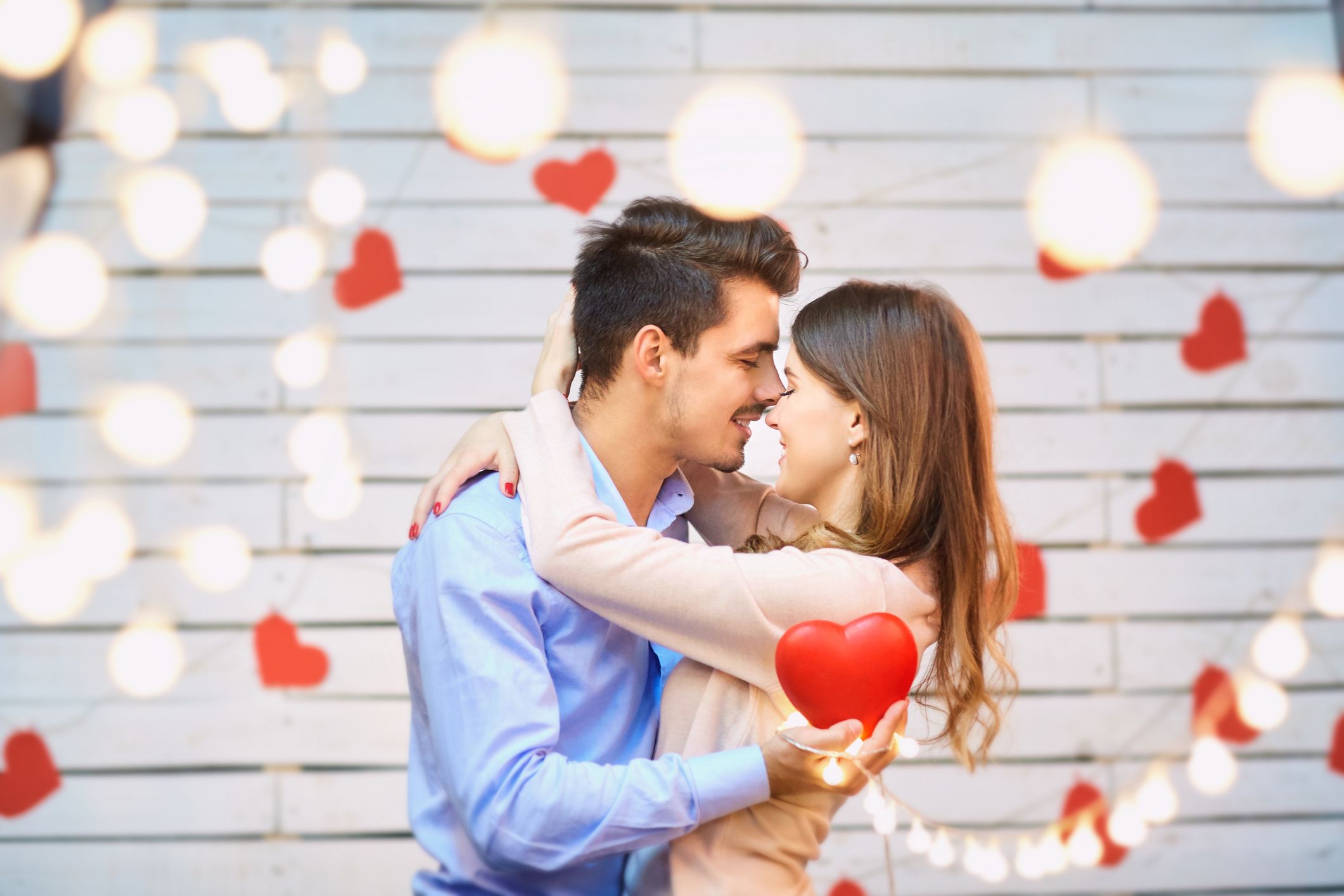 Dating vs. Relationships: Differences You Must Know About